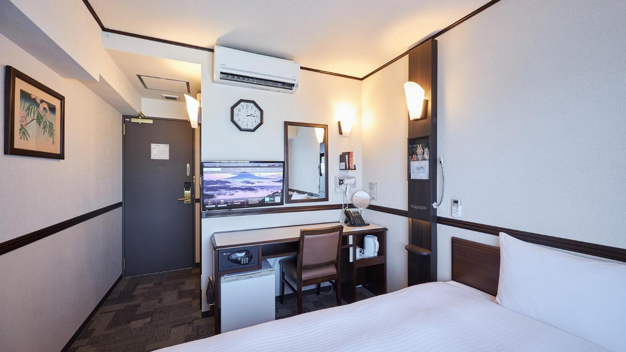 Toyoko Inn Tokyo Eki Yaesu Kita Guchi 외부 사진