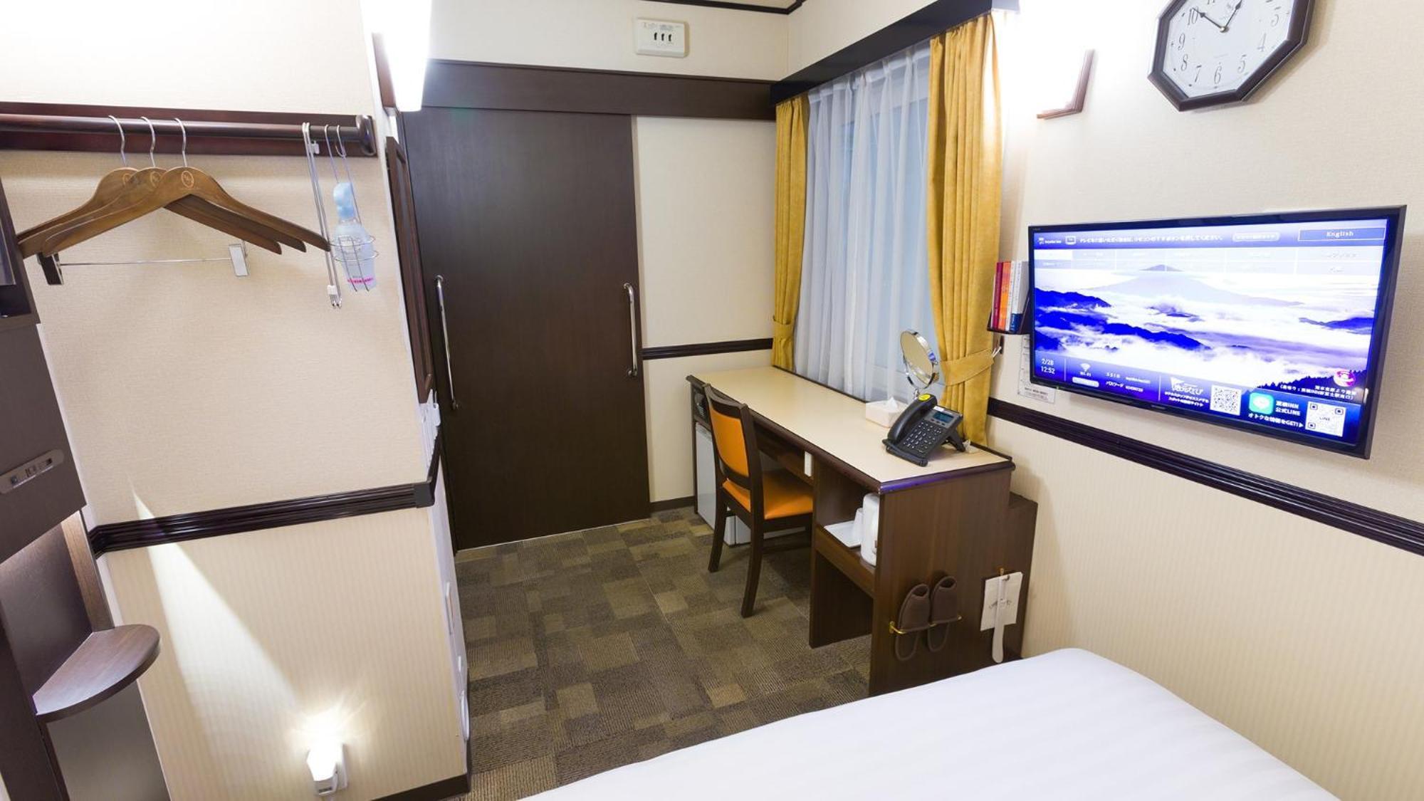 Toyoko Inn Tokyo Eki Yaesu Kita Guchi 객실 사진